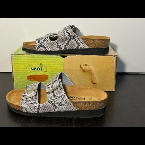 Naot Santa Barbara Cobra Snakeprint Sandals Grey/White Womans EU 38/US 7-7.5 - Picture 5 of 15